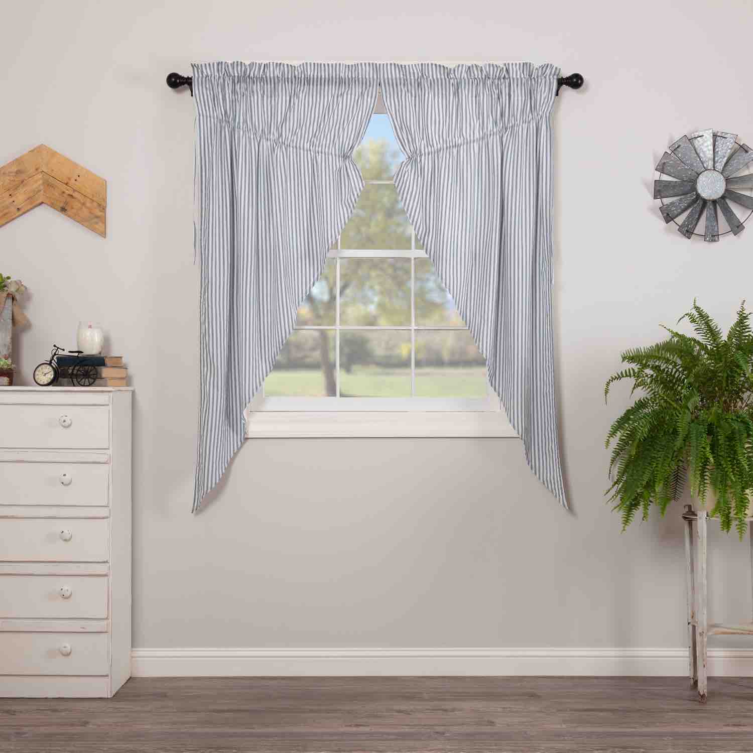 Bedroom Accents